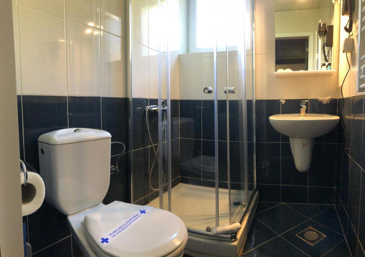 Hotel Aura Ohrid Bagian luar foto