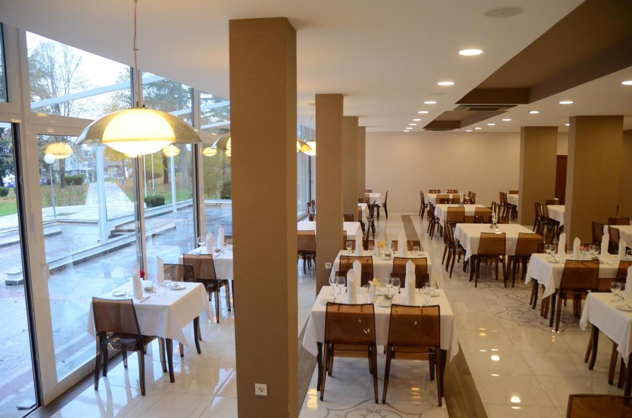 Hotel Aura Ohrid Bagian luar foto